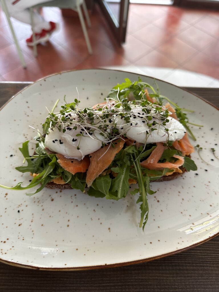 Smoked salmon bread
